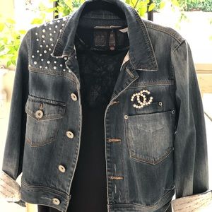 Arizona Embroidered denim jacket